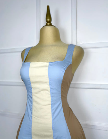 Vestido midi con líneas