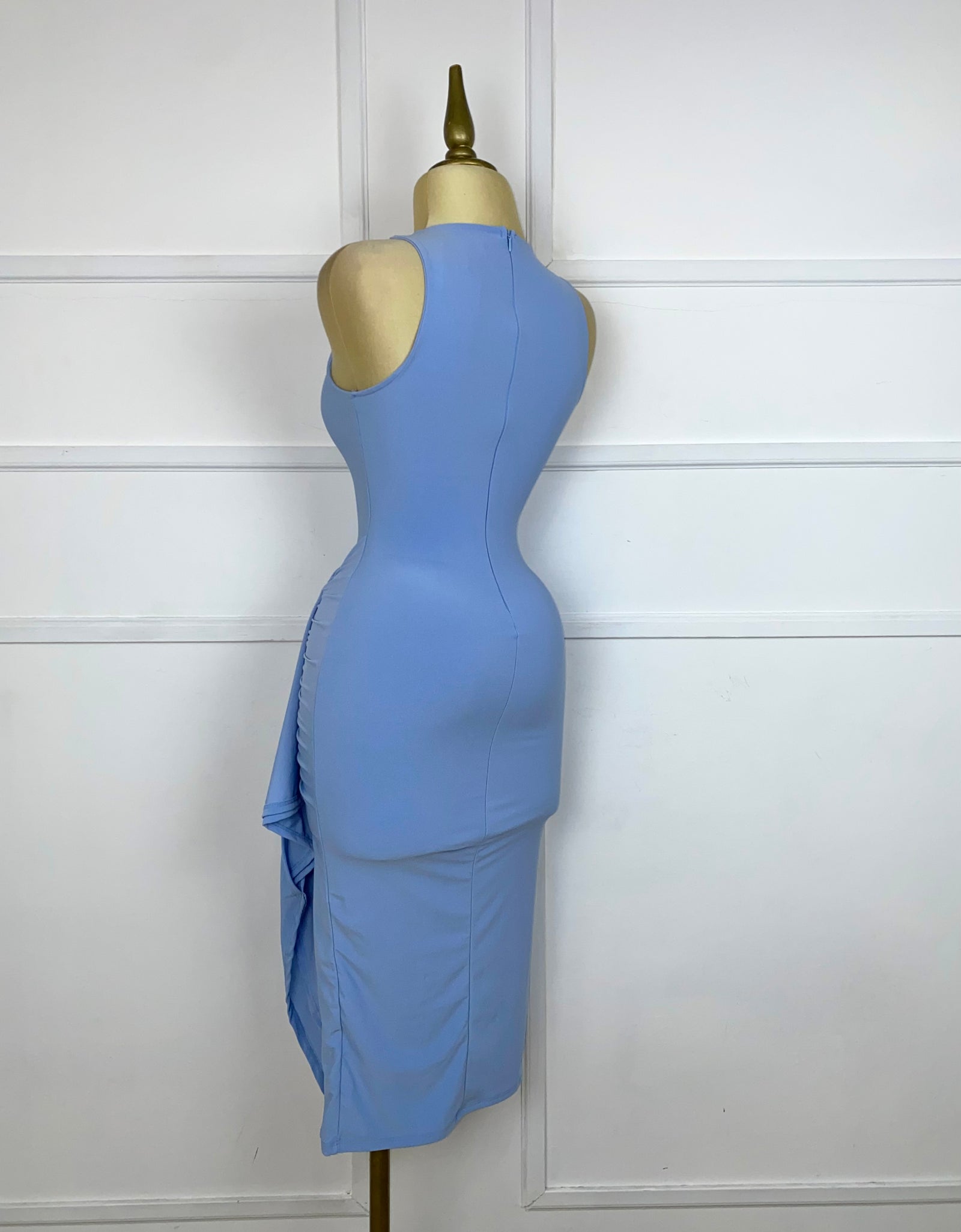 Vestido baby blue con drapeado