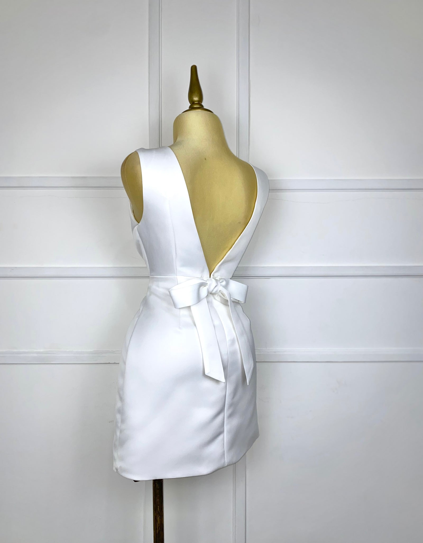 Vestido blanco con listones