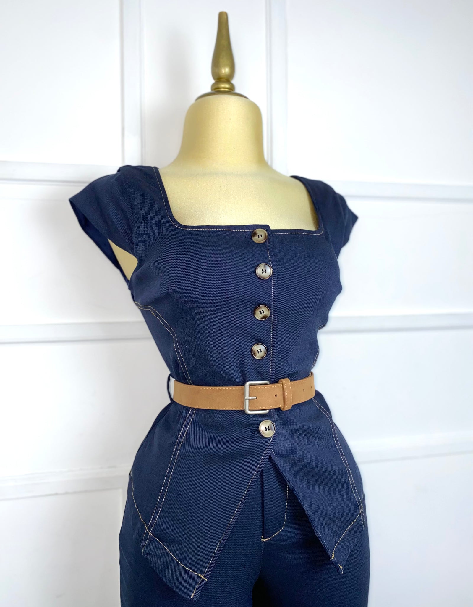 Set tipo mezclilla stretch con cinto