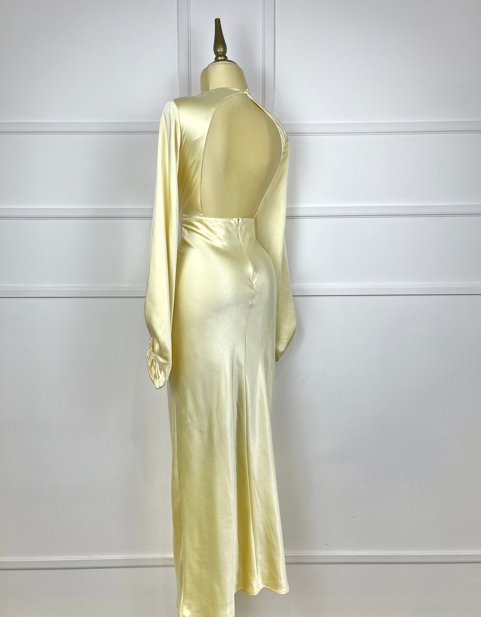 Vestido amarillo manga larga