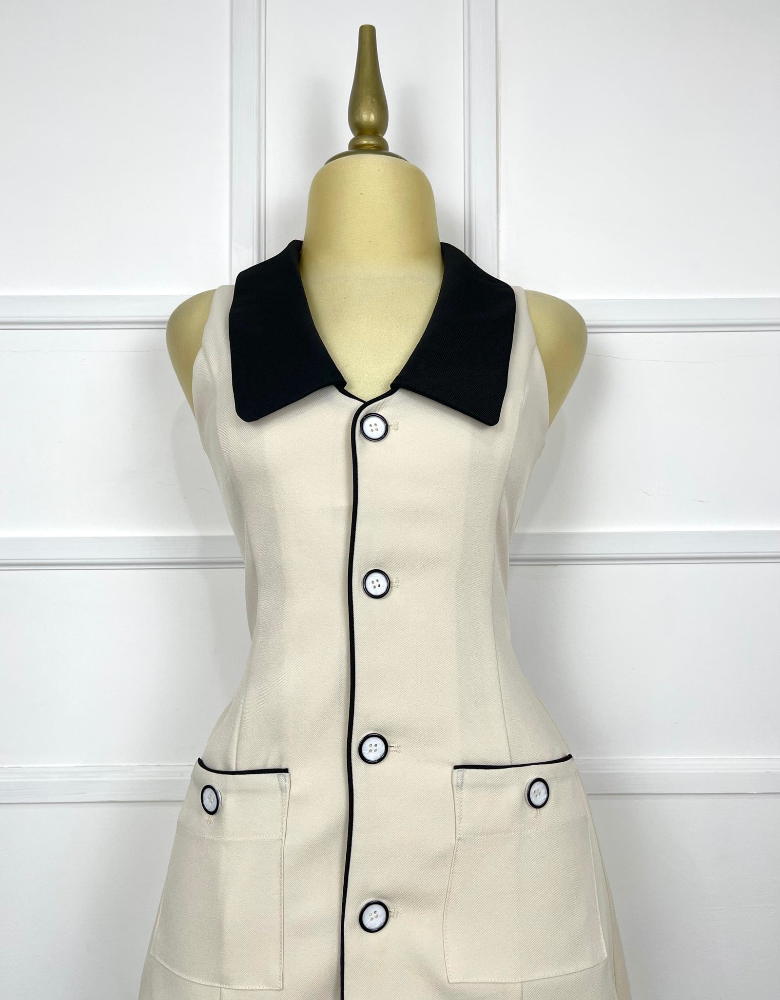 Vestido tipo blazer con botones