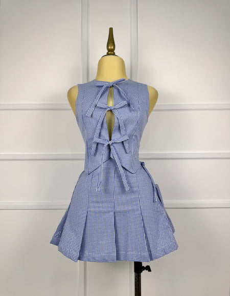 Set azul con cuadros