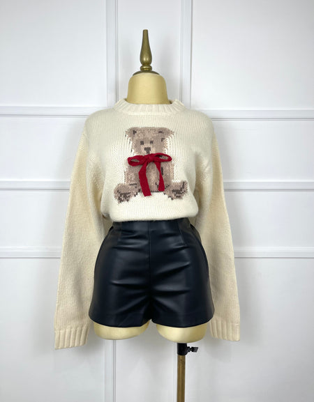 Short negro vinipiel