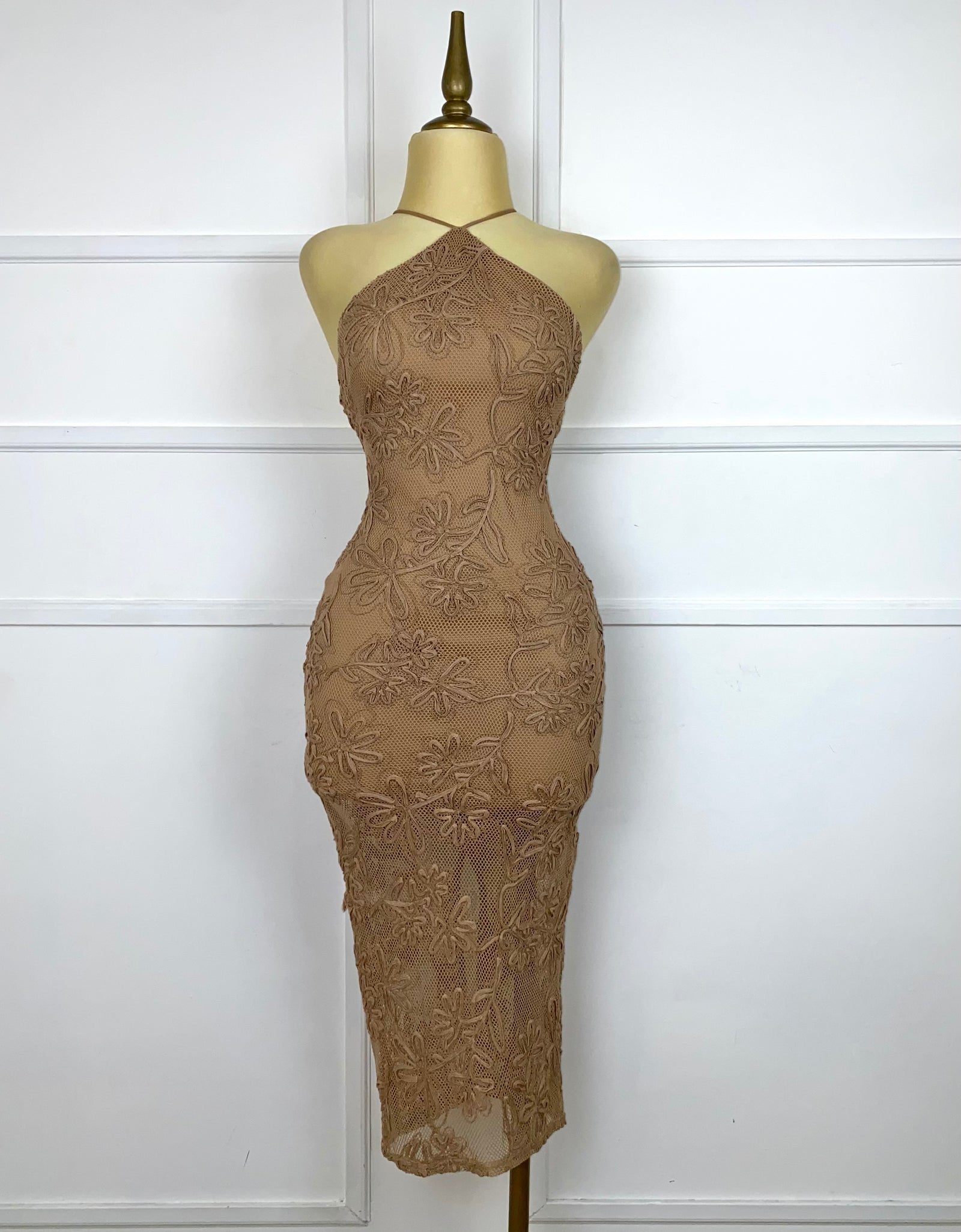 Vestido midi café tejido