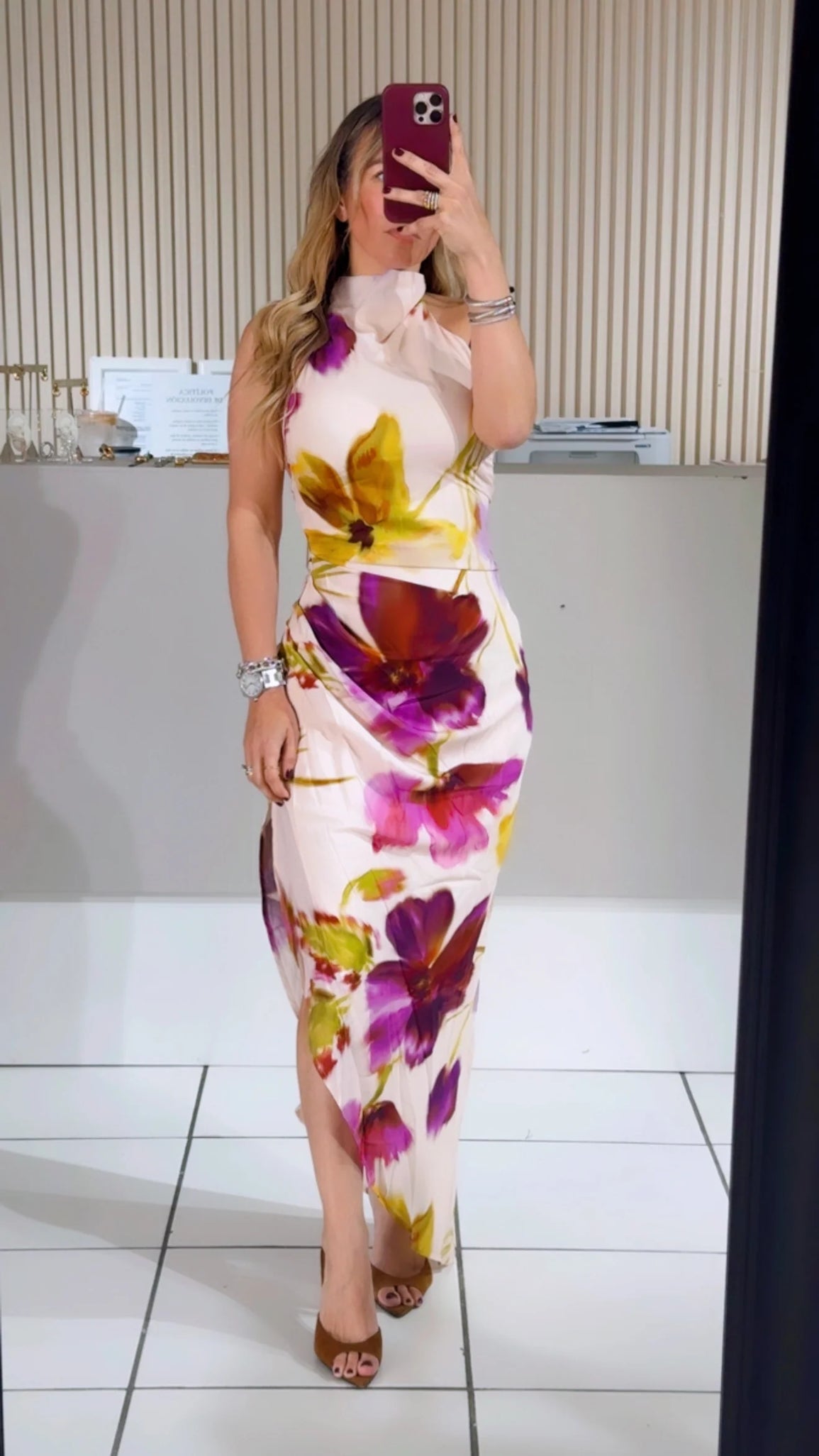 Vestido largo halter con flores