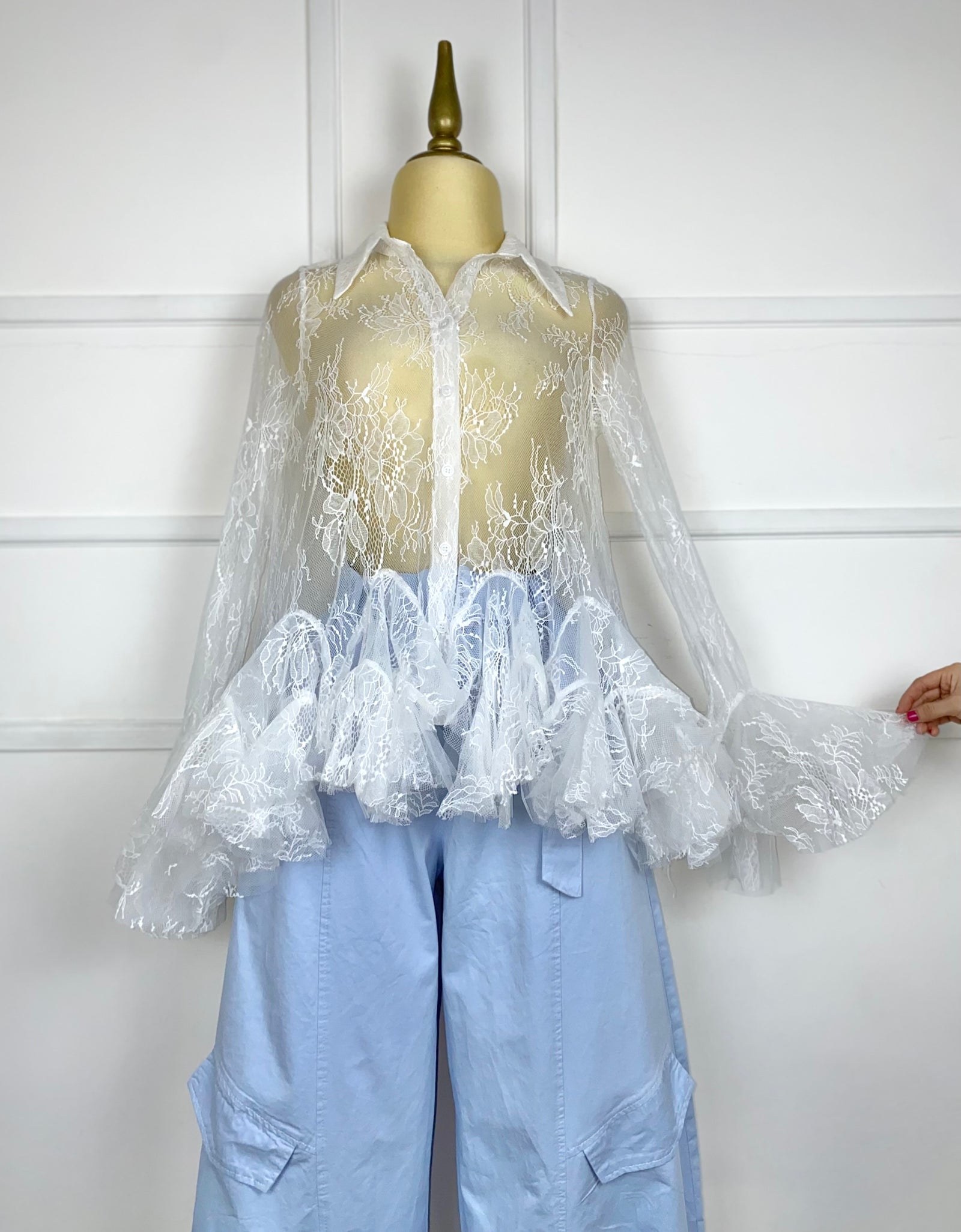 Blusa encaje blanco con tul