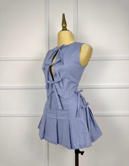 Set azul con cuadros