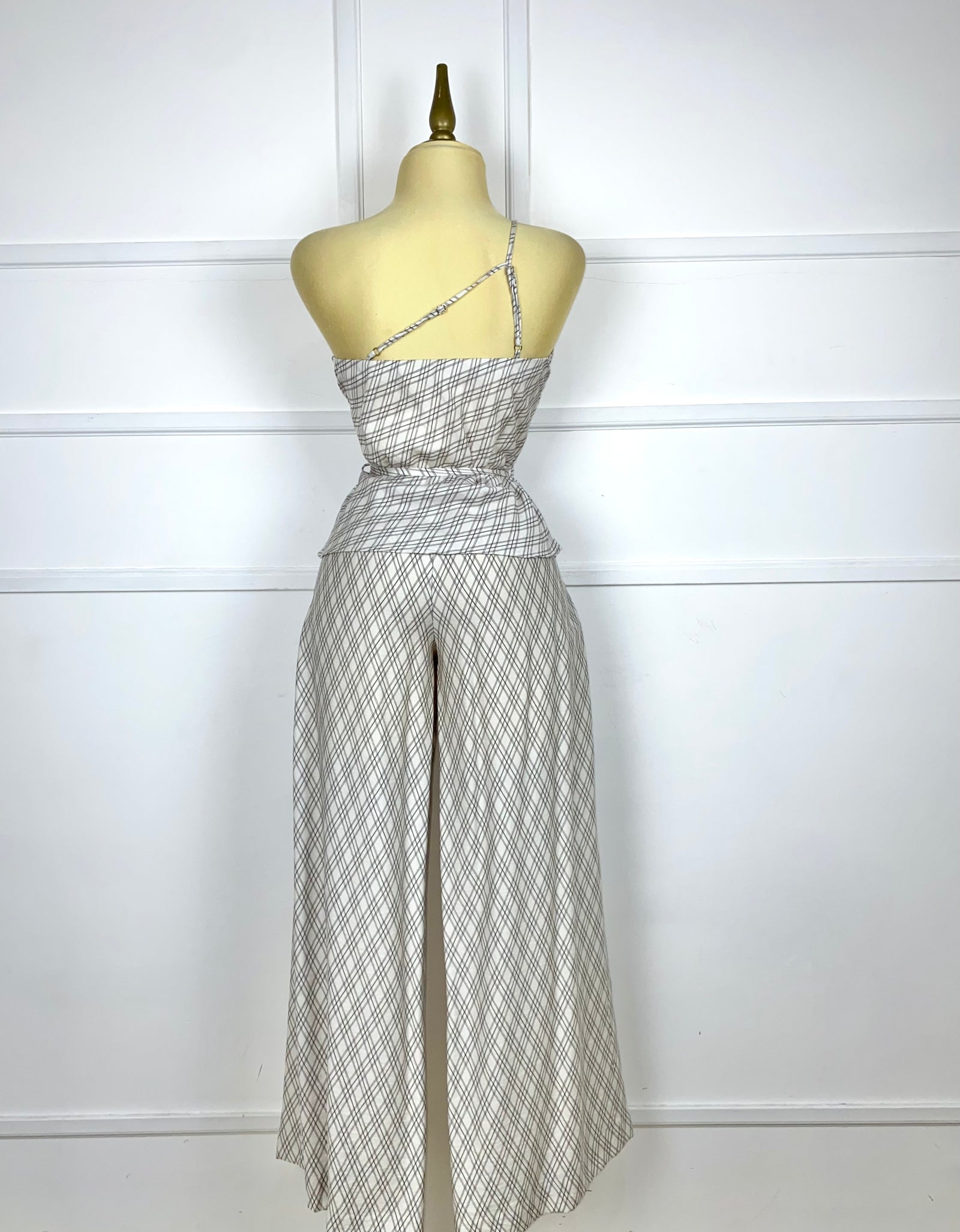 Set asimétrico con estampado