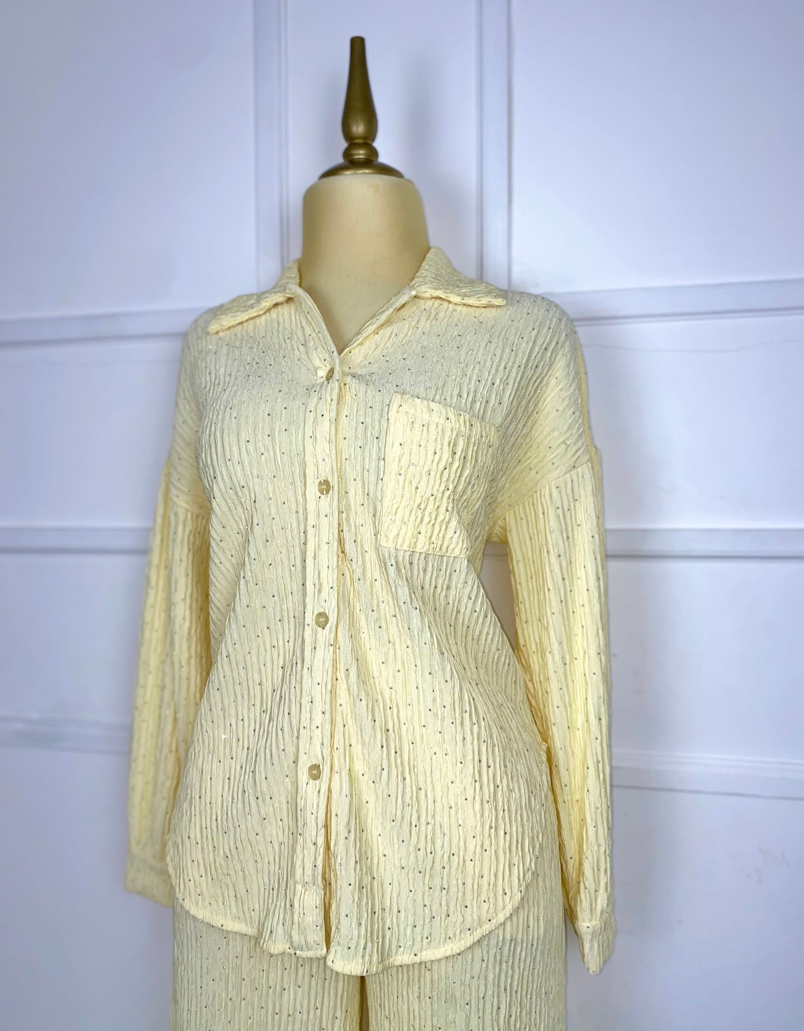 Set amarillo textura con pedrería