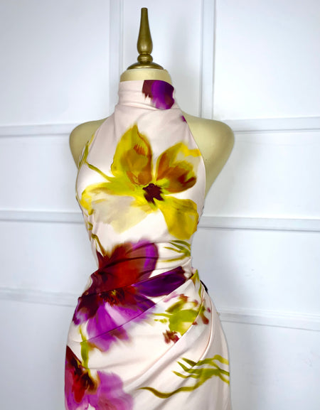 Vestido largo halter con flores