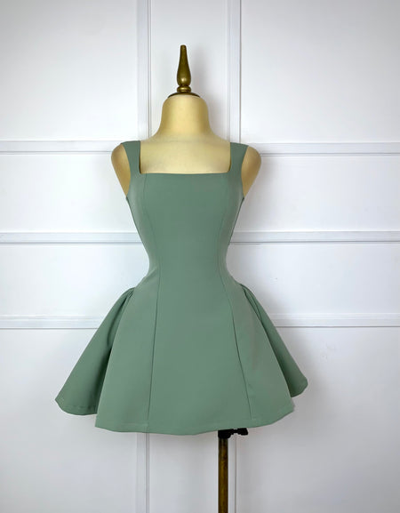Vestido verde liso corte A