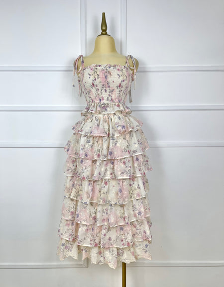 Set crema floreado con olanes