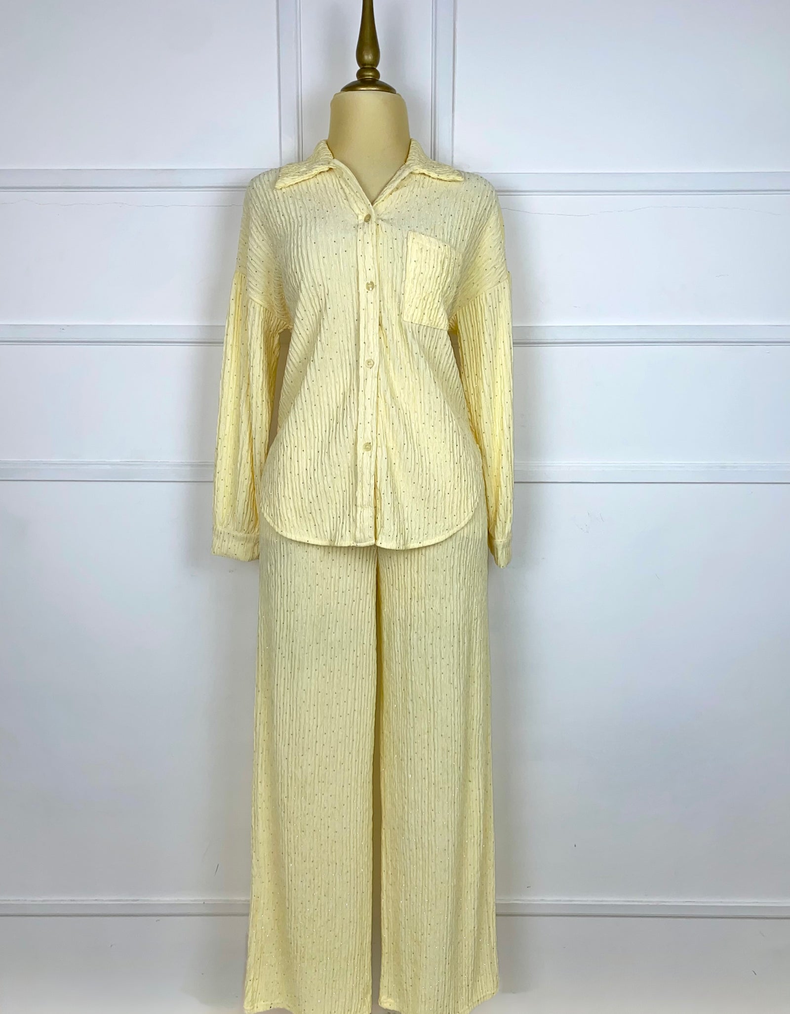 Set amarillo textura con pedrería