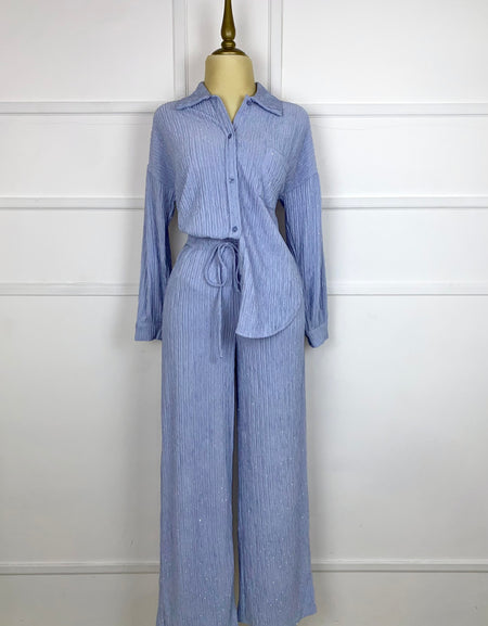 Set azul cielo pedrería camisa y pantalón