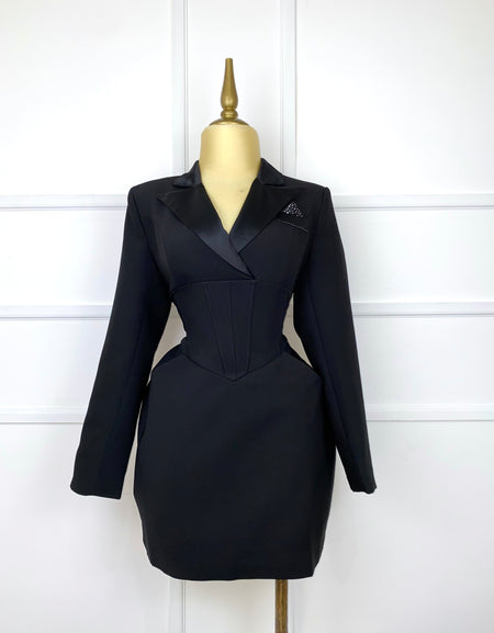 Vestido negro con pedrería