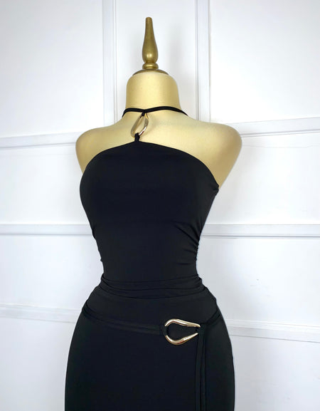 Set negro stretch hebillas doradas