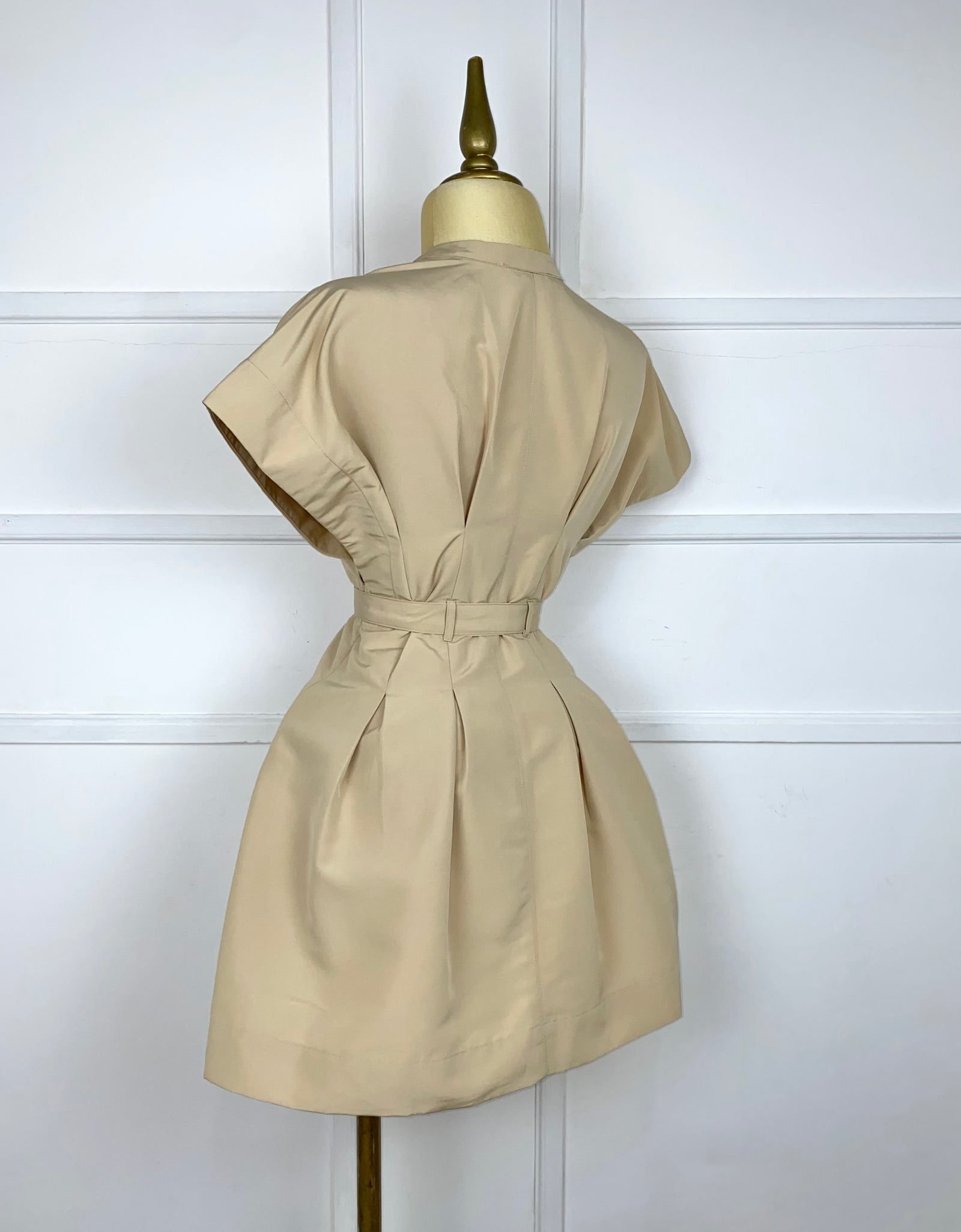 Vestido kaki con cinto