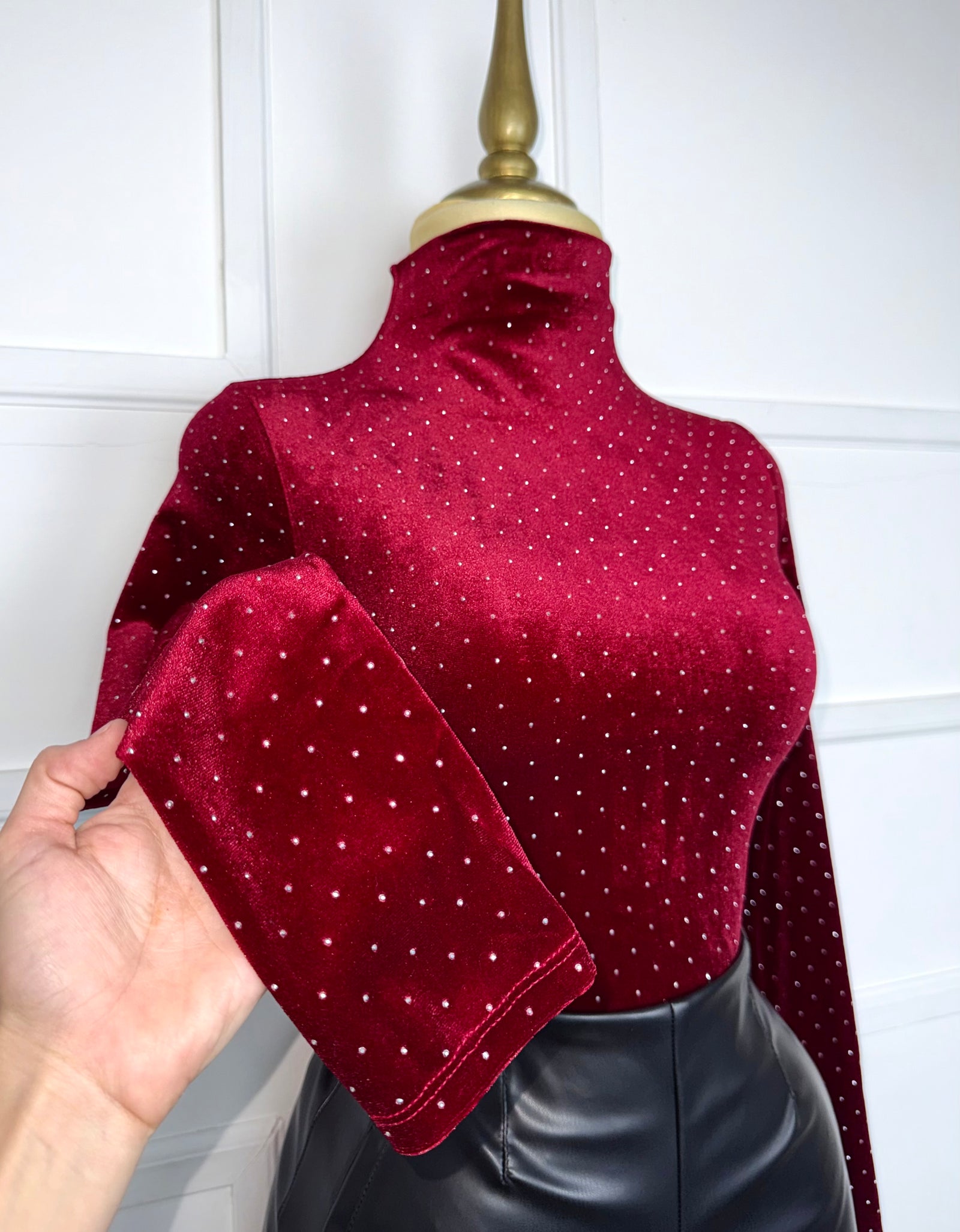 Bodysuit terciopelo con pedrería