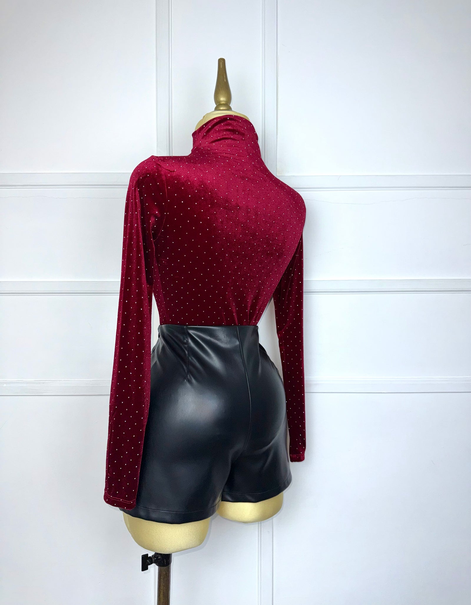 Bodysuit terciopelo con pedrería