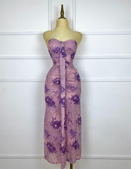 Vestido lila strapless con estampado