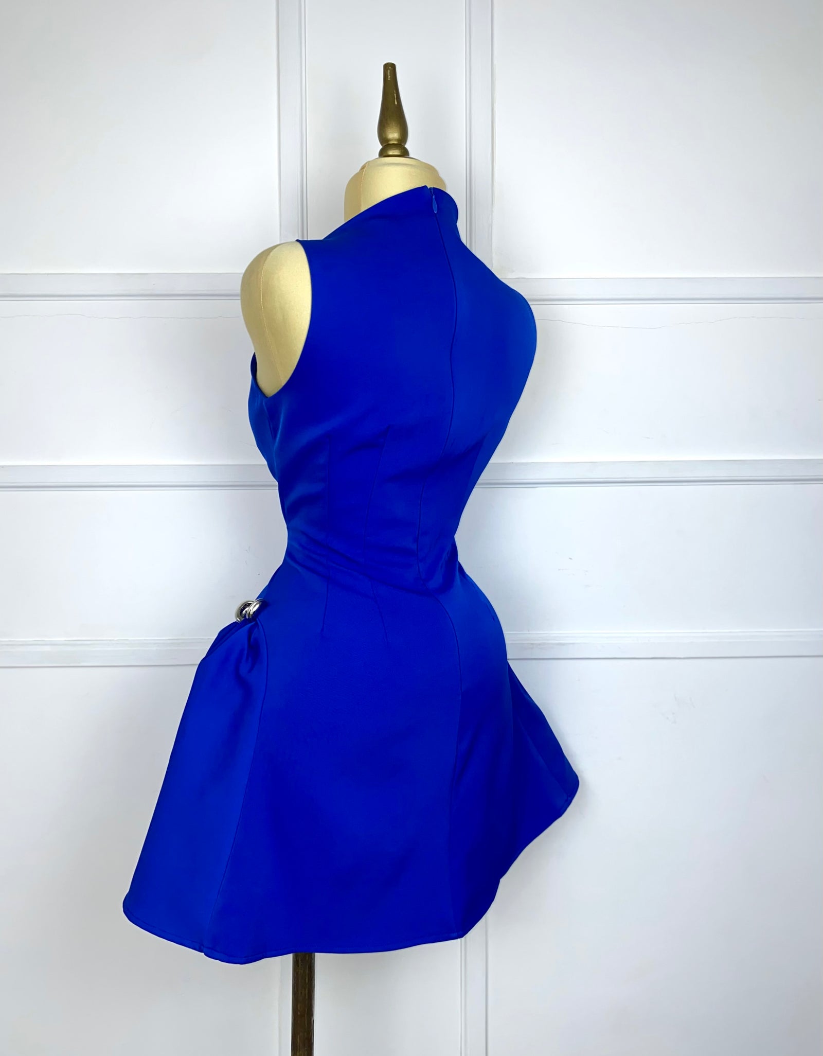 Vestido azul rey corte A