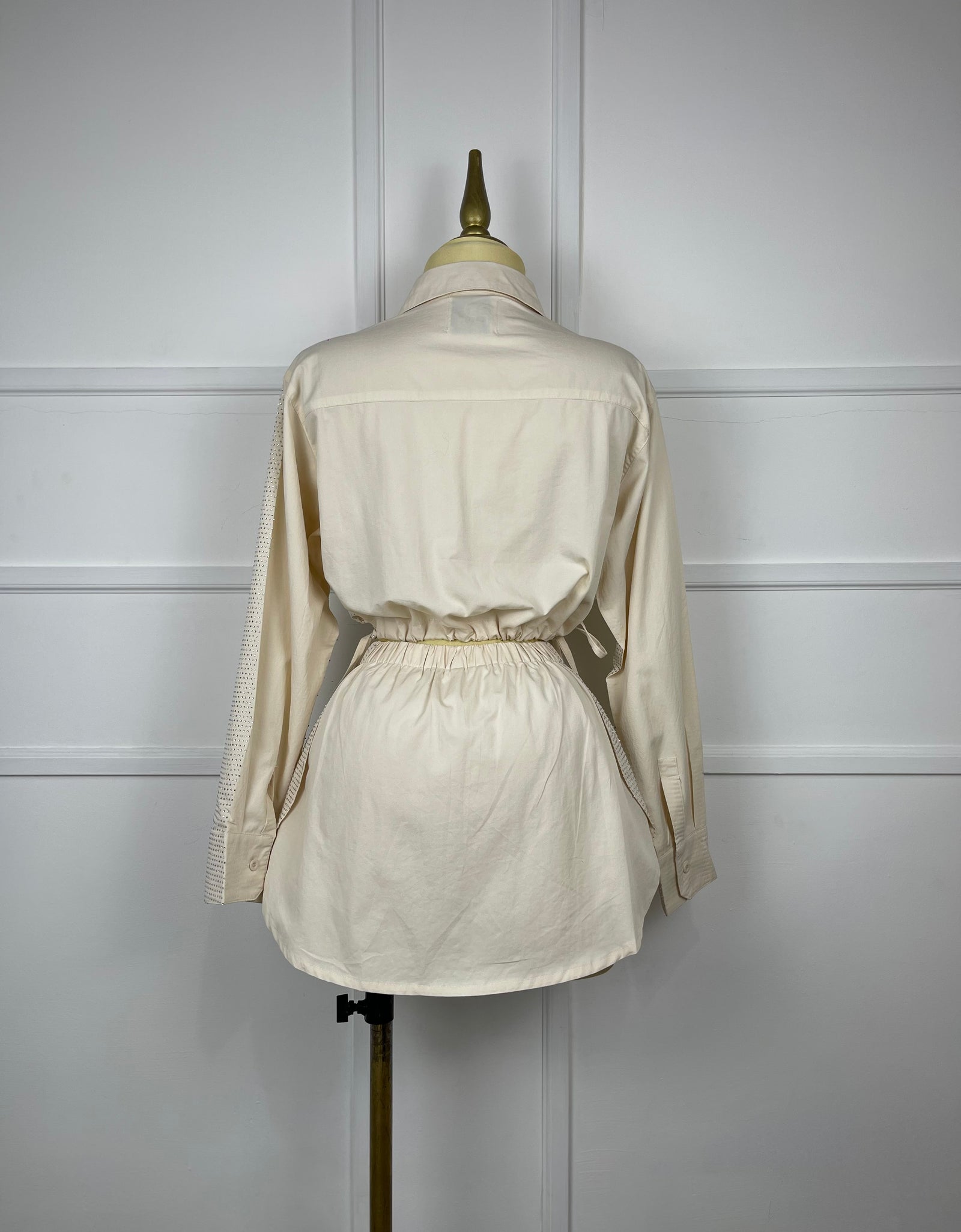 Set beige con pedrería