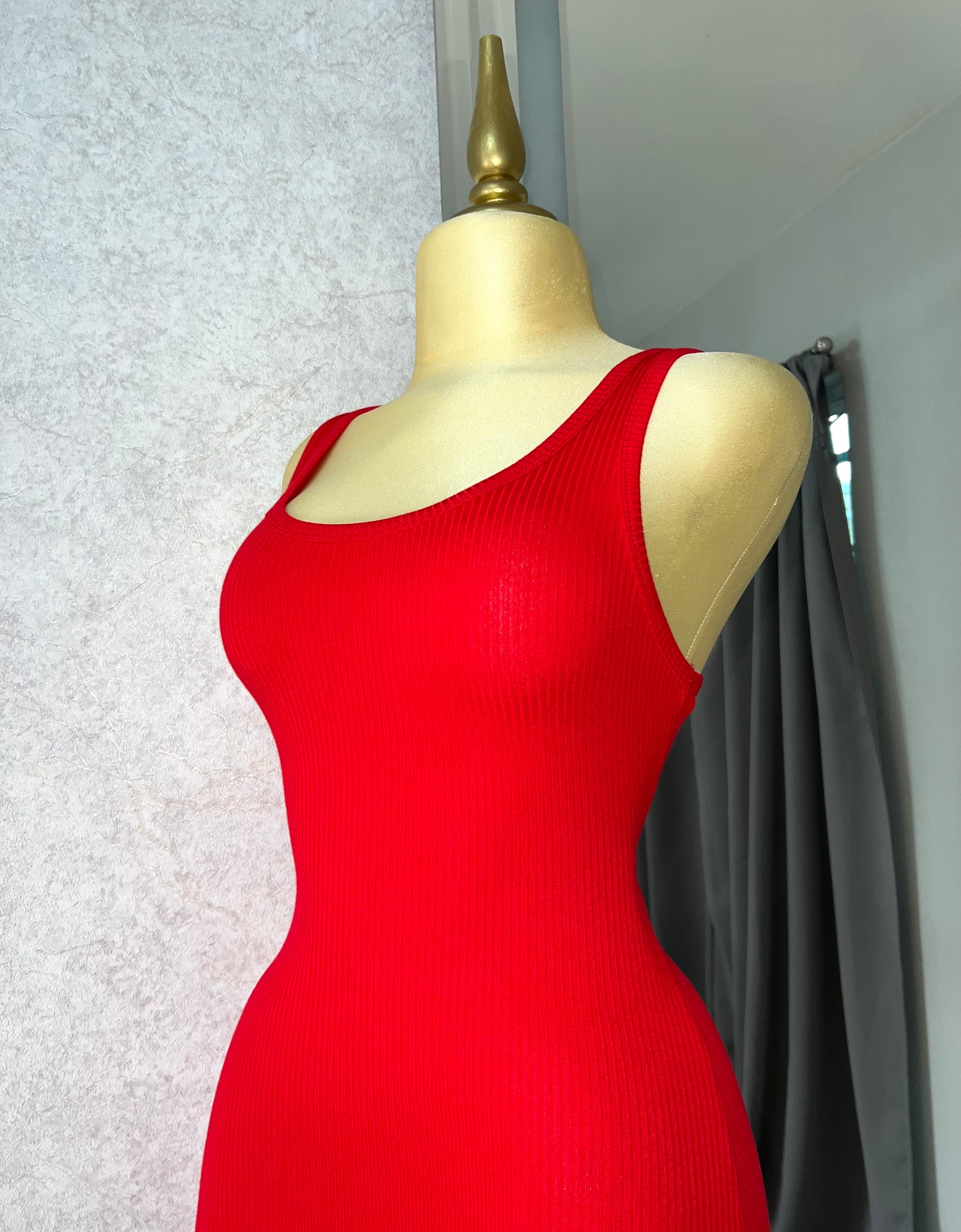 Vestido rojo liso