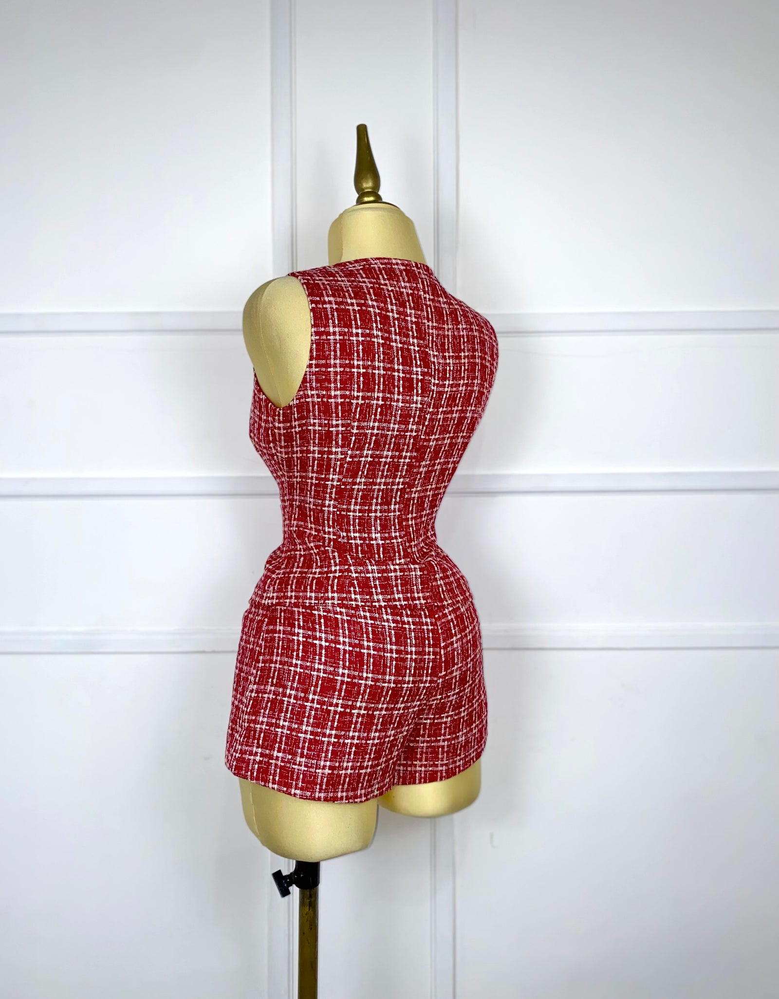 Set tweed rojo botones dorados