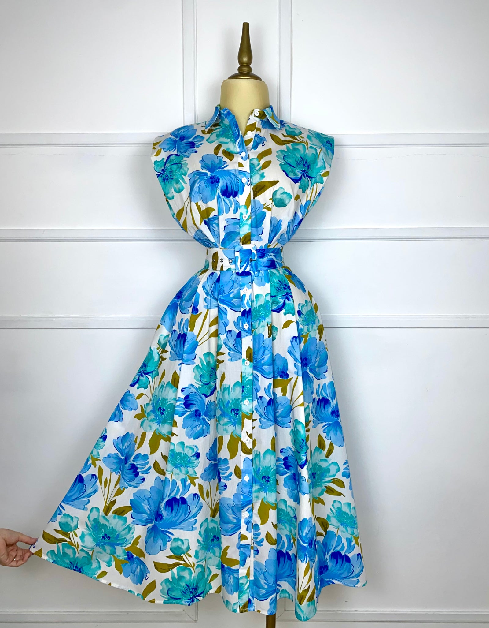 Vestido midi estampado flores azules