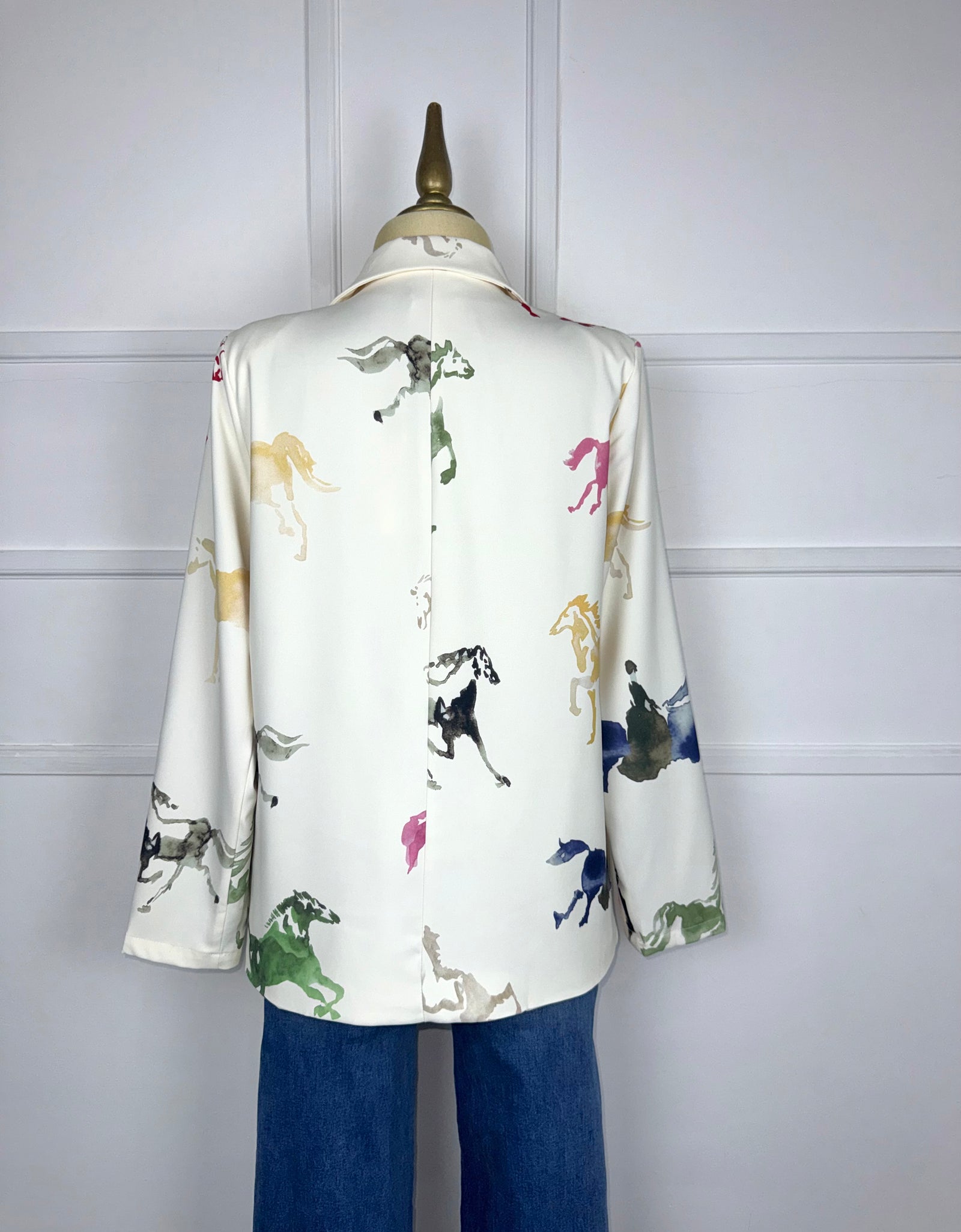 Blazer crema estampado caballos