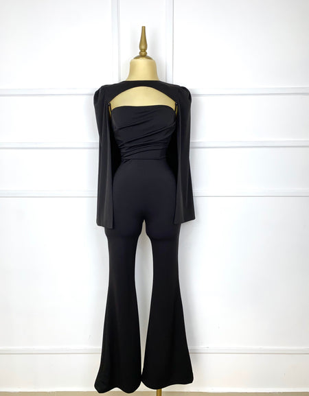 Palazzo negro con capa