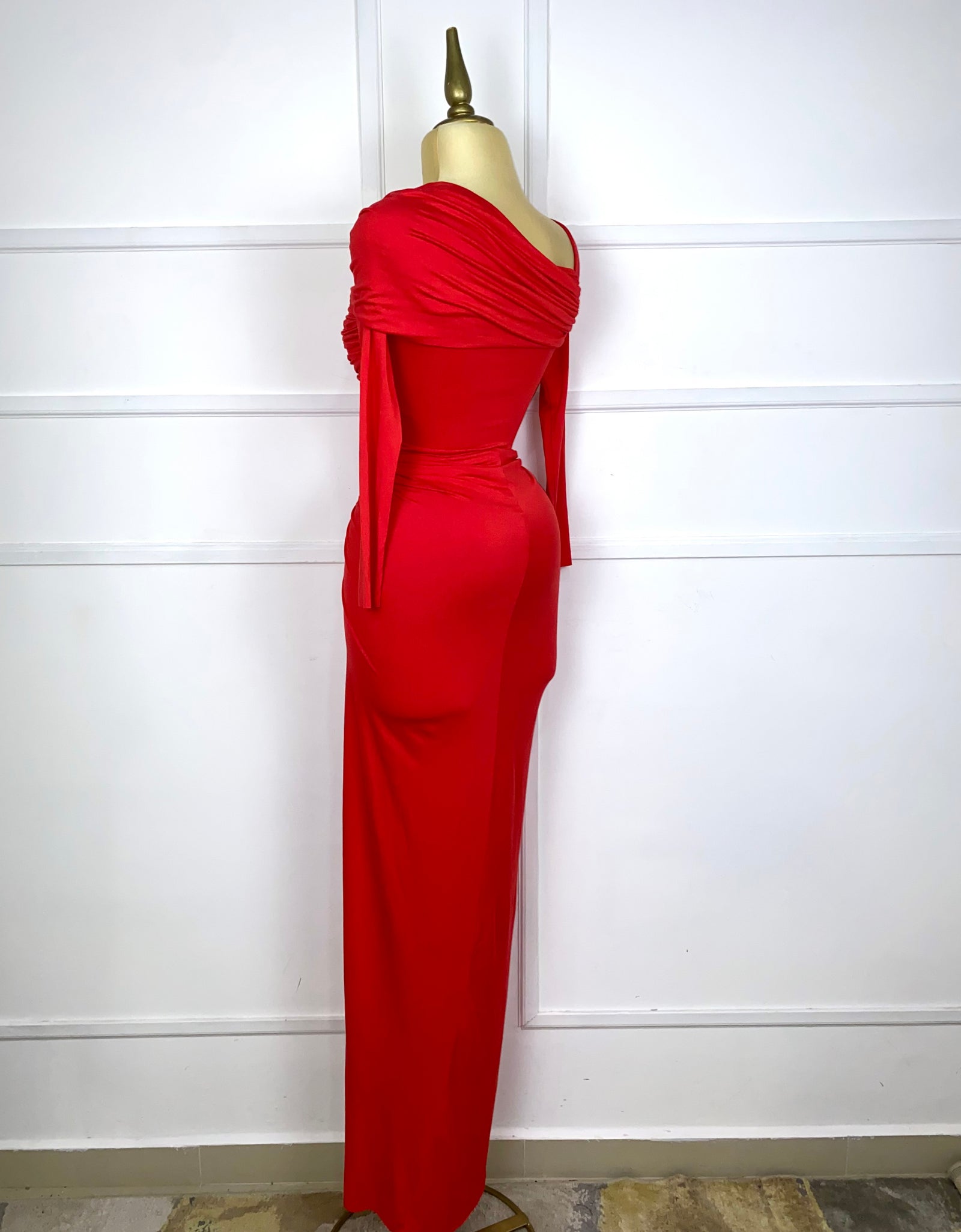 Vestido largo con drapeado
