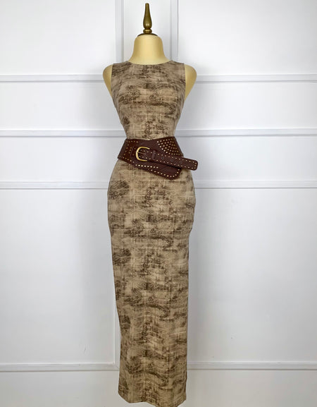 Vestido estampado con abertura y cinto