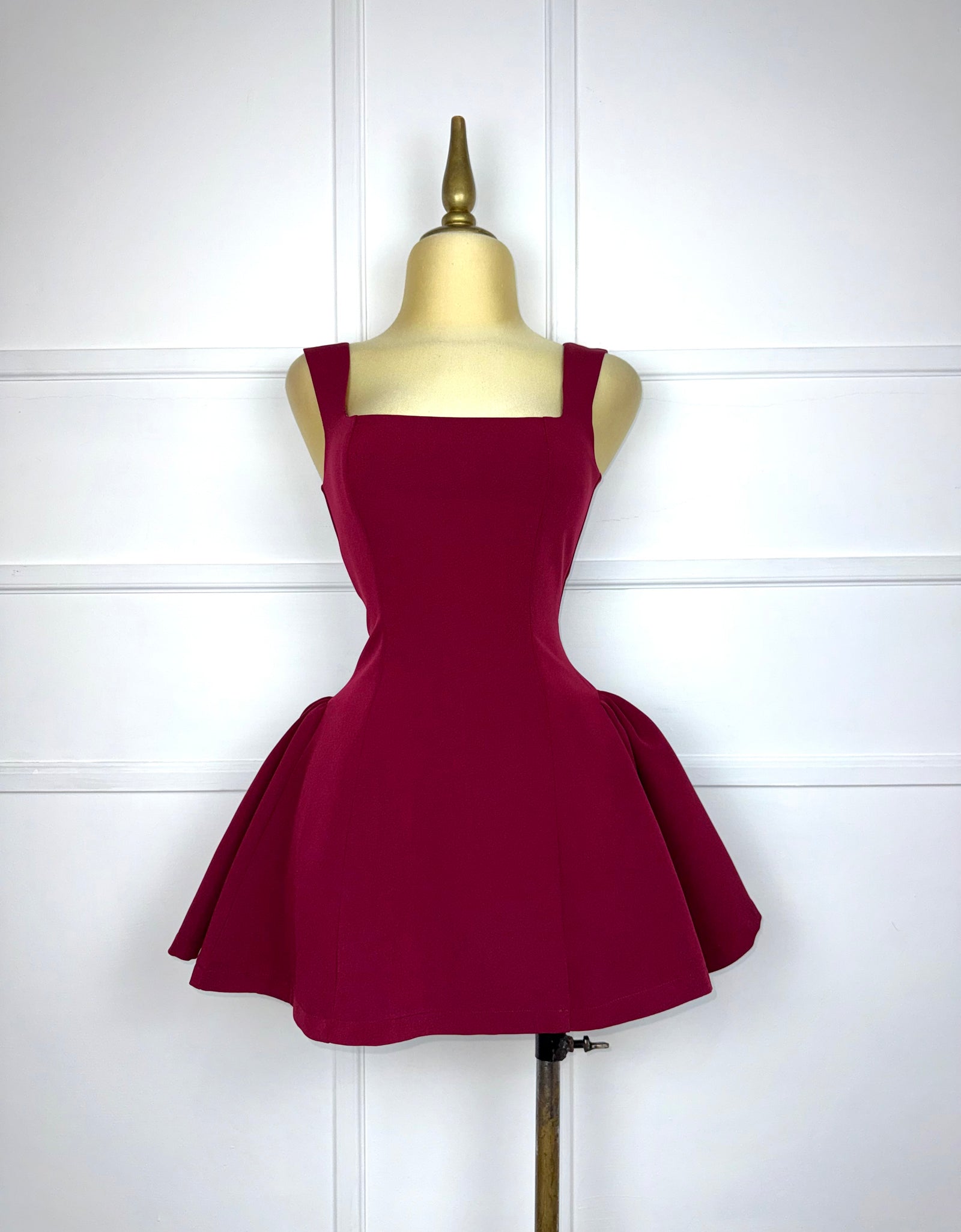 Vestido corto tinto