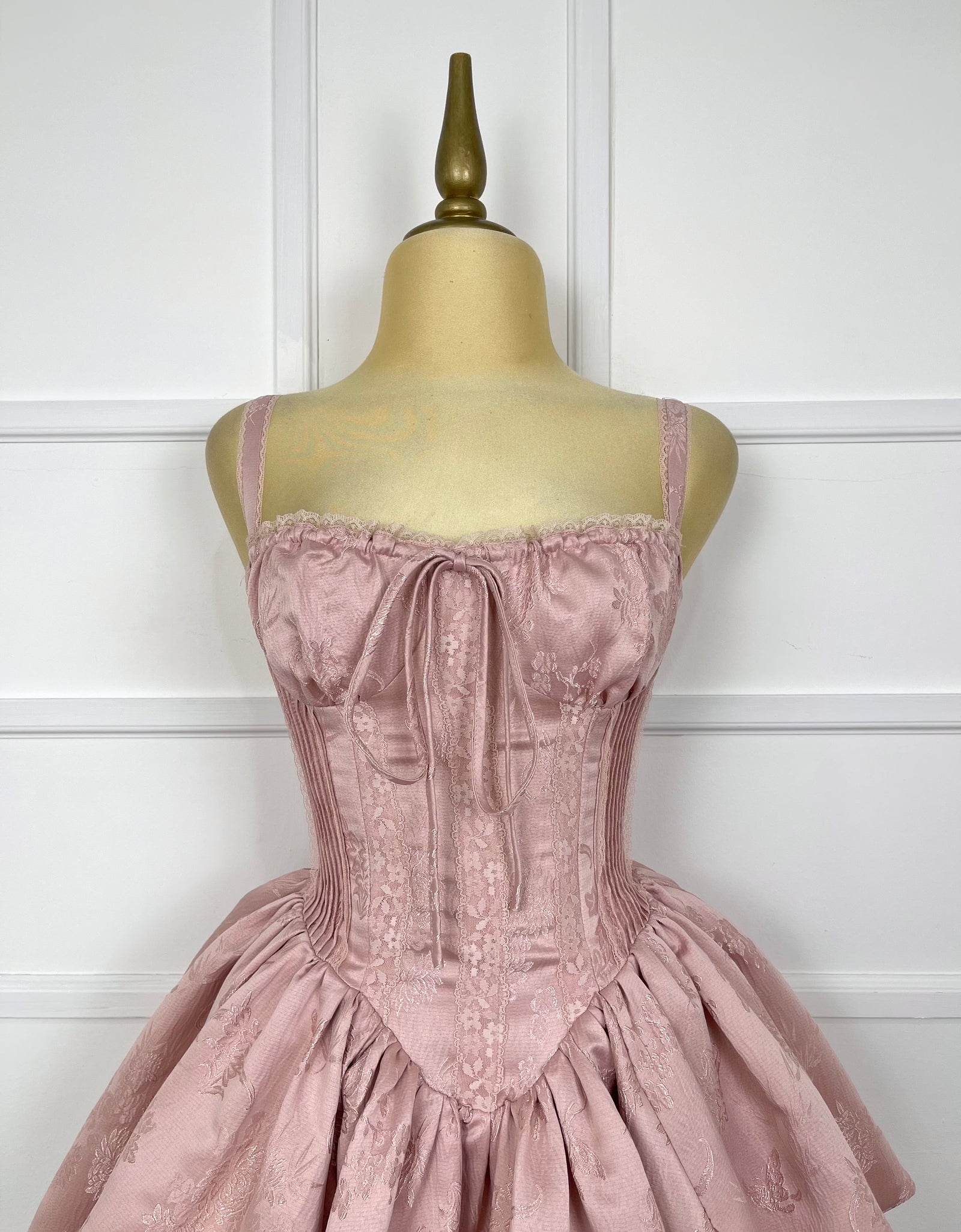 Vestido rosa con textura