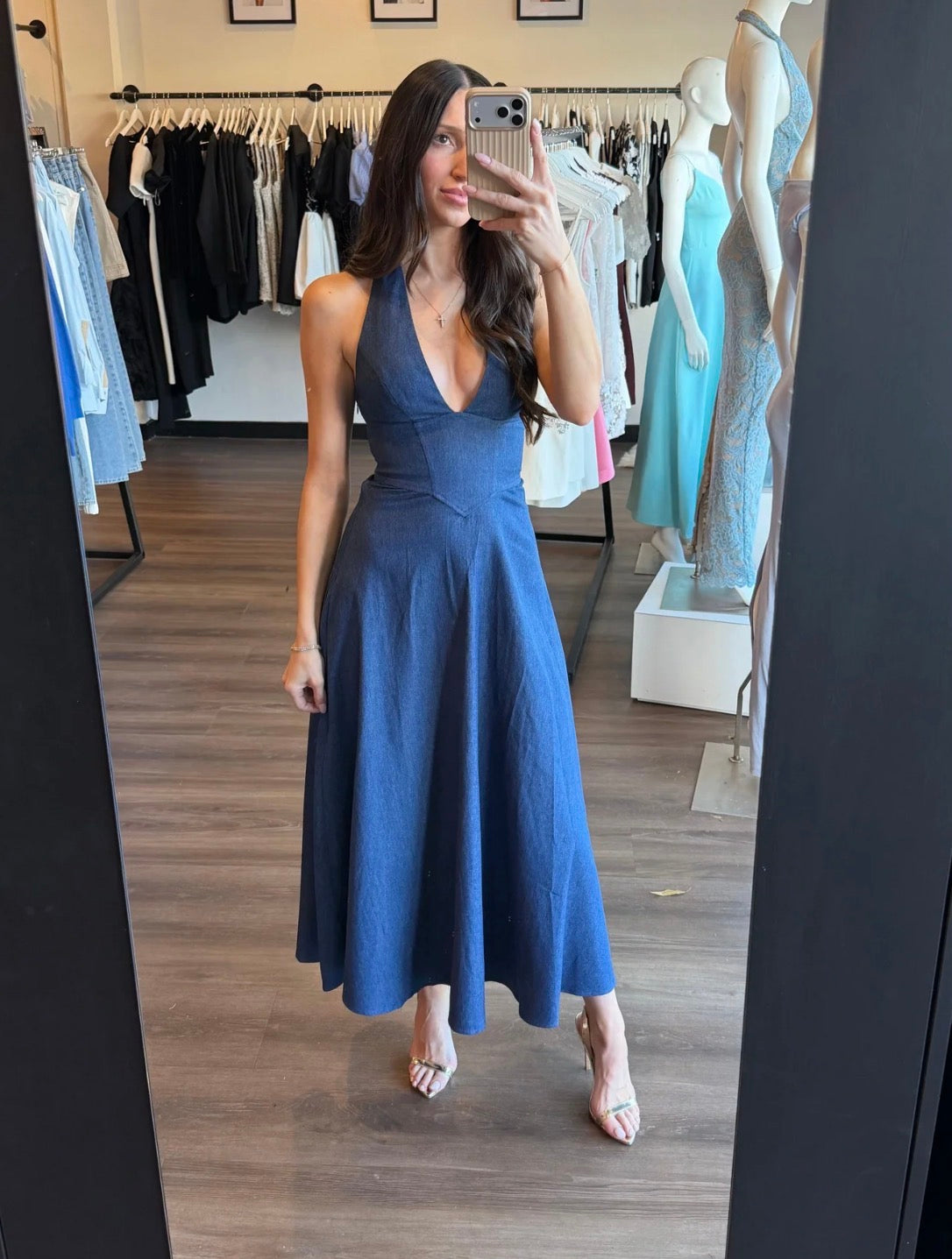 Vestido midi de mezclilla con cordones