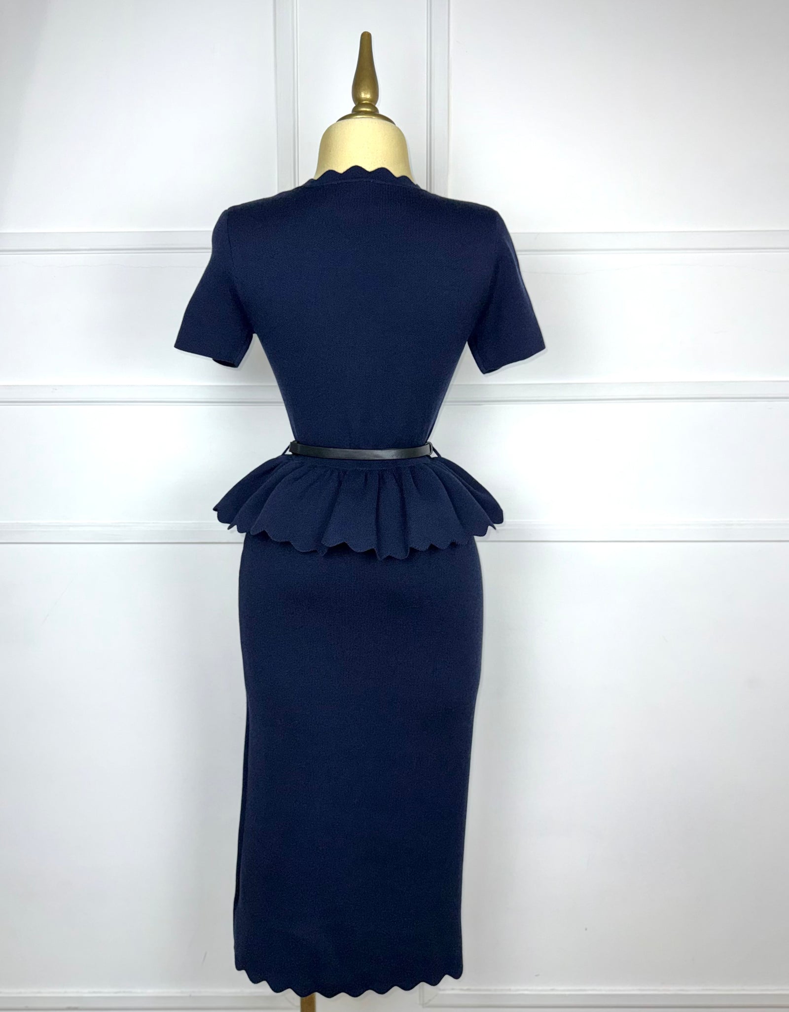 Vestido navy de punto con cinto