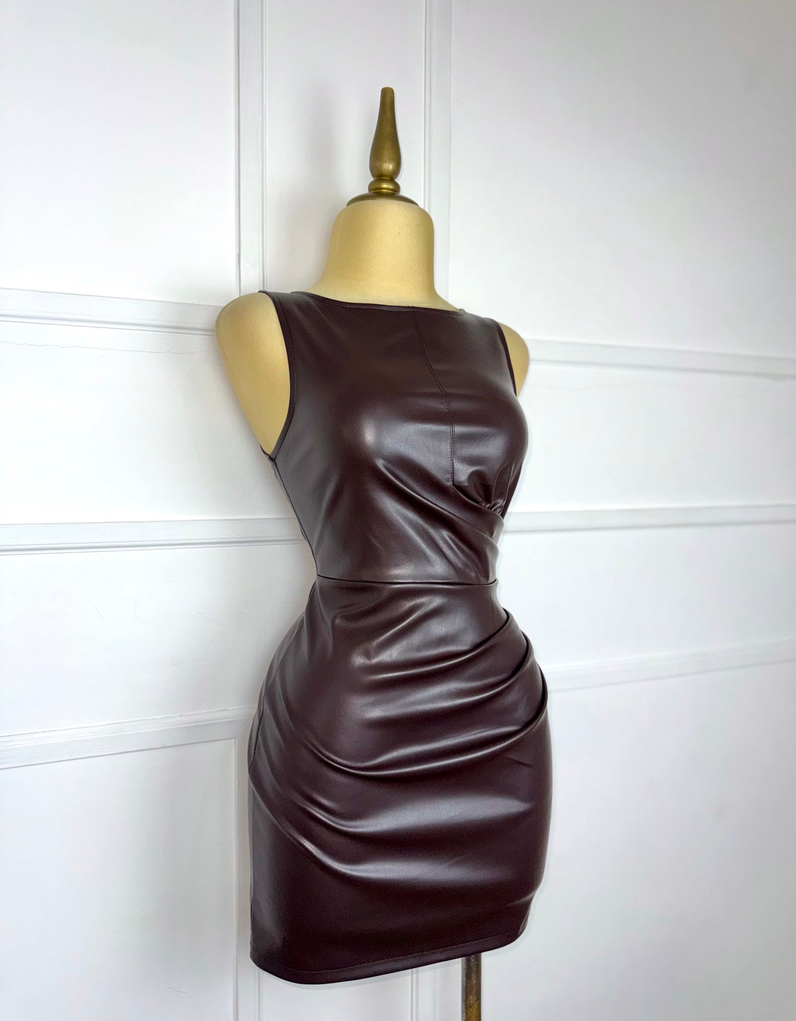Vestido café chocolate vinipiel