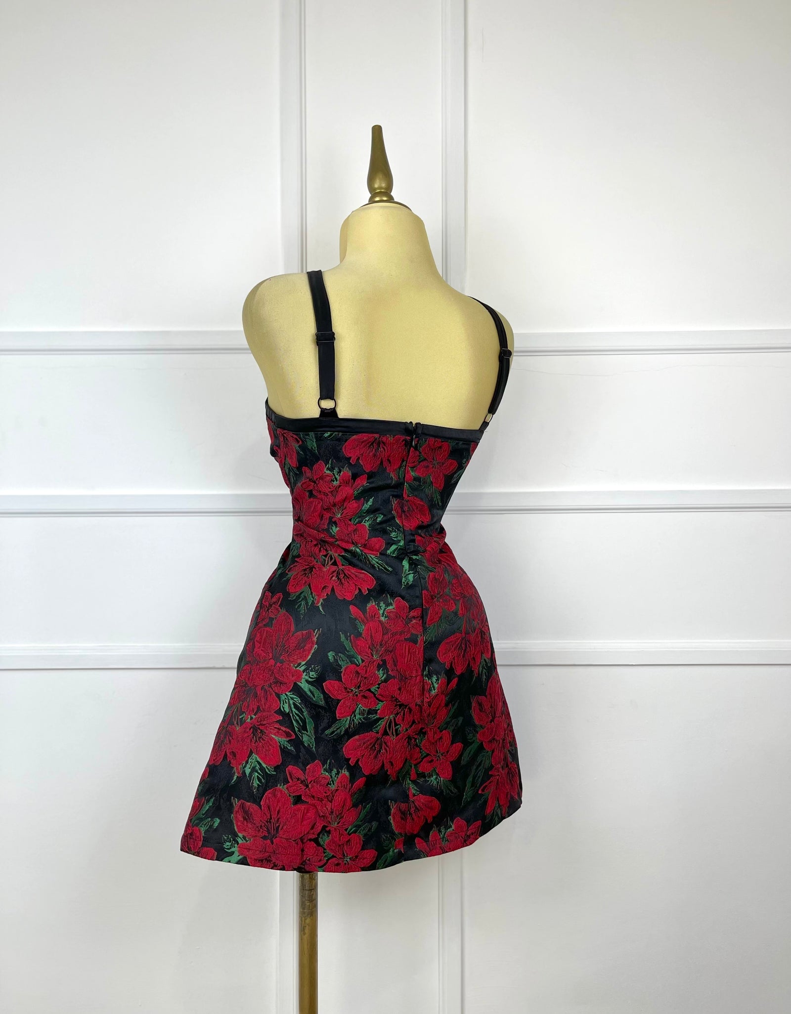 Vestido halter flores rojas