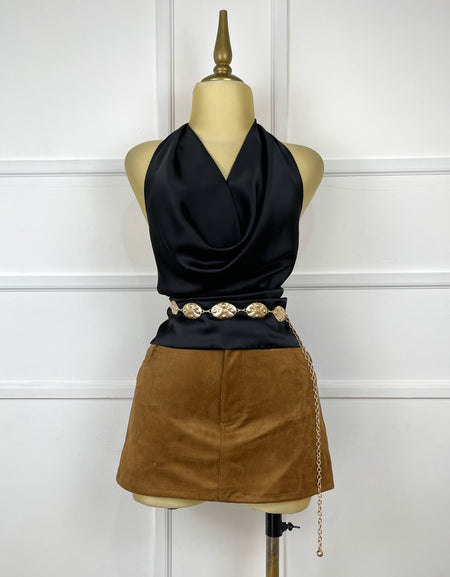 Blusa negra satinada espalda descubierta