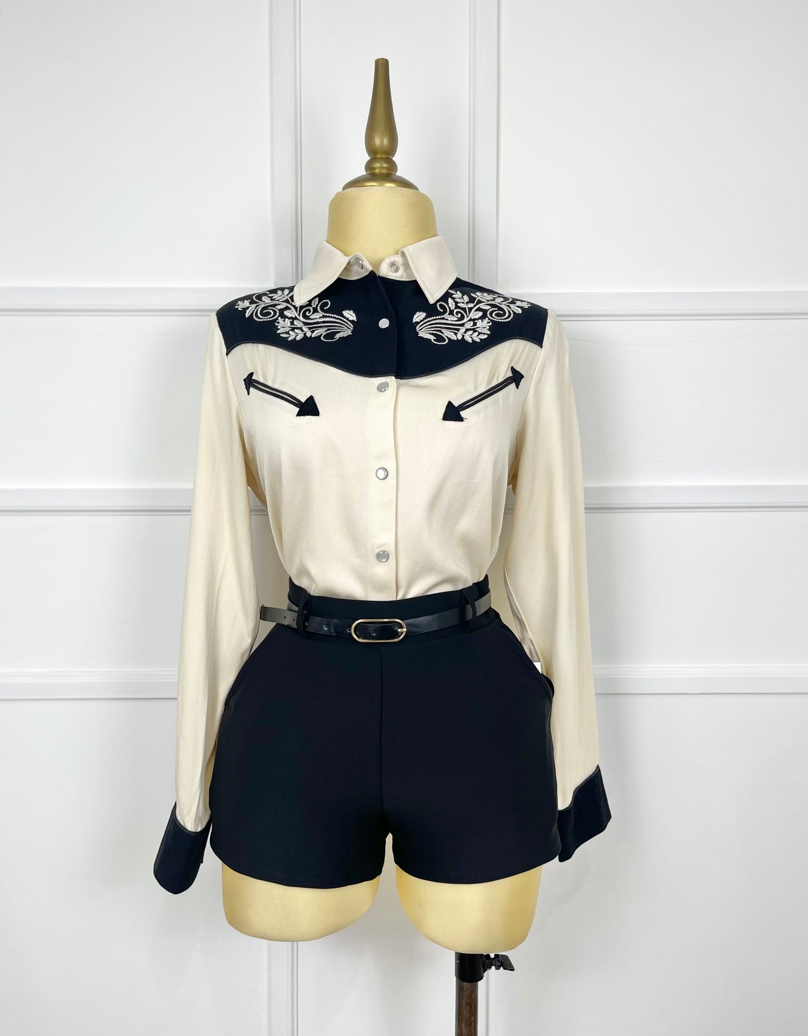Camisa vaquera con estampado