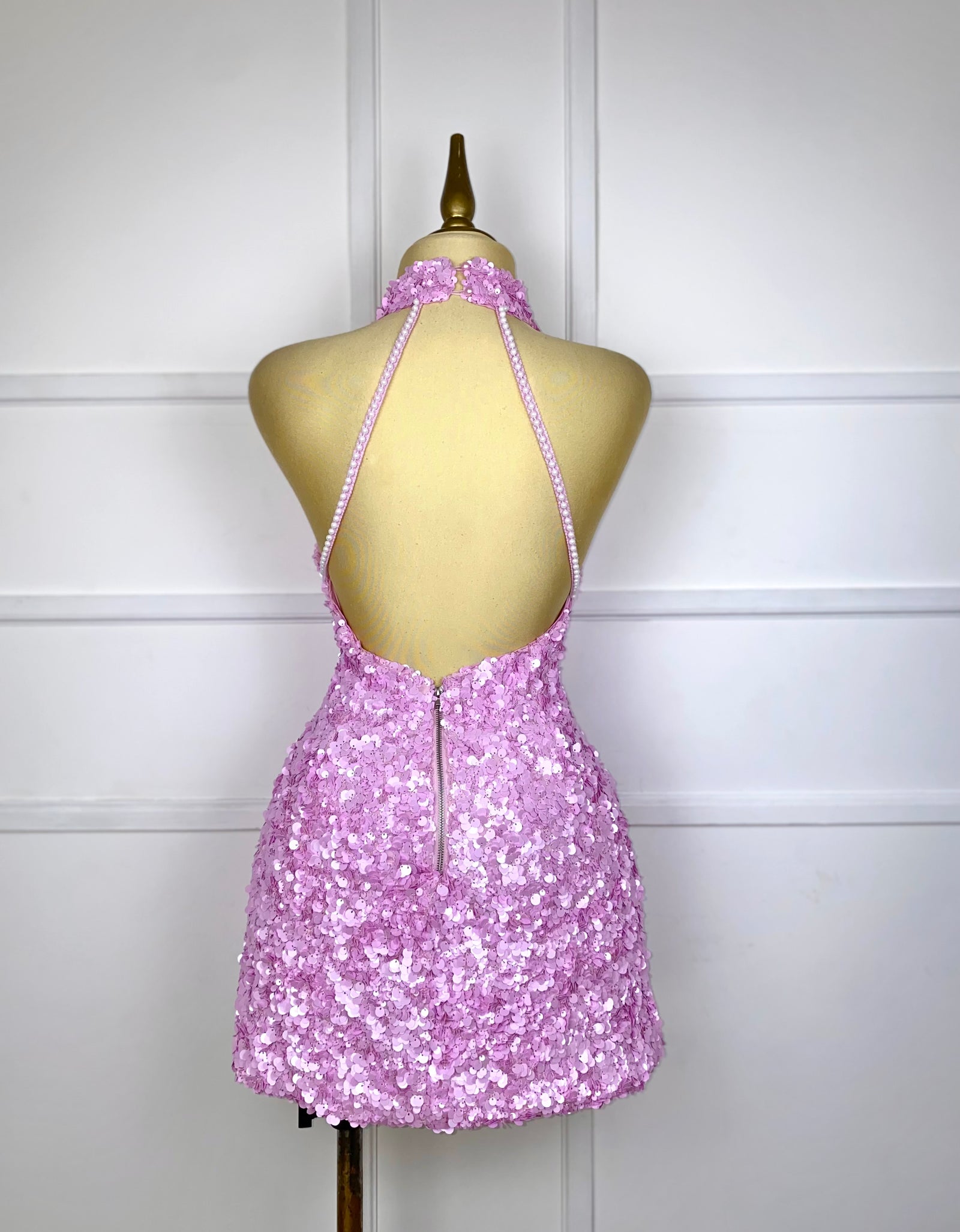 Vestido rosa corto de lentejuelas