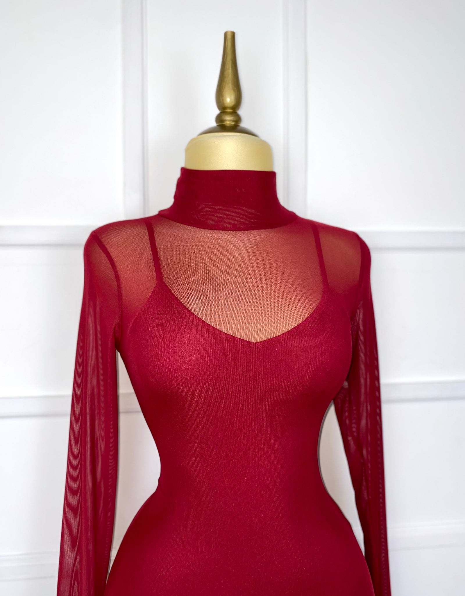 Vestido tinto mesh