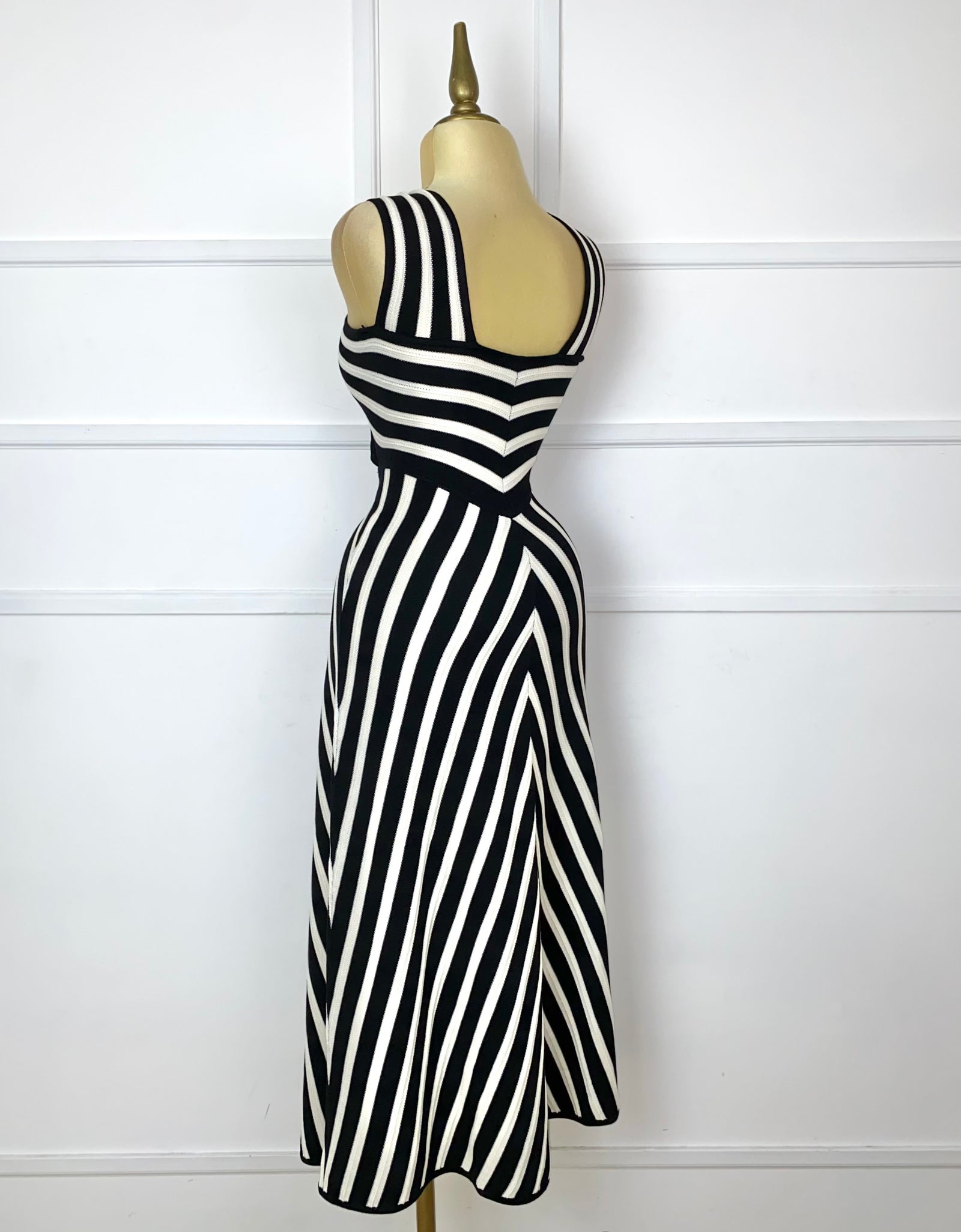 Vestido largo tejido blanco y negro