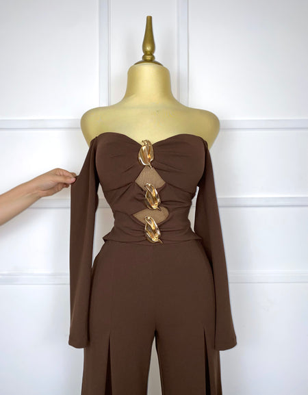 Palazzo café a los hombros