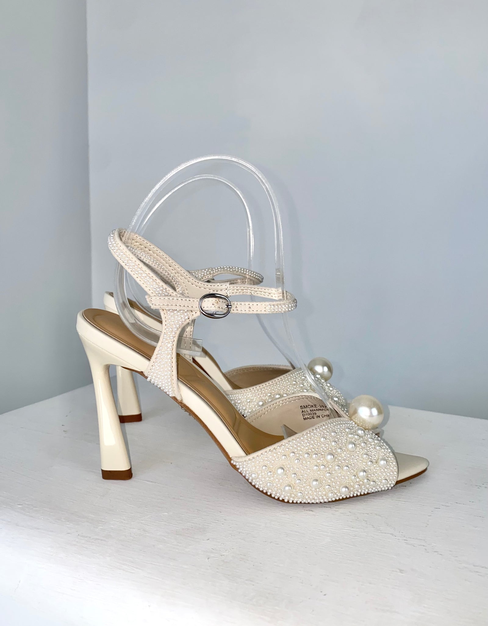 Zapatillas ivory con pedrería