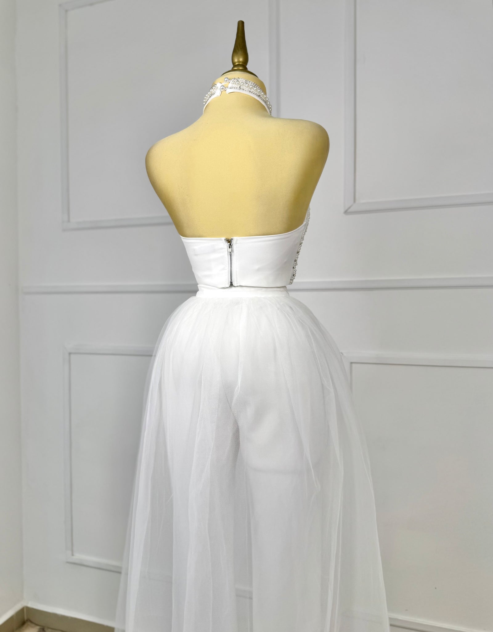 Set blanco con tul y pedrería
