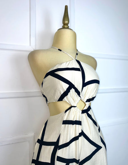 Palazzo beige con líneas negras