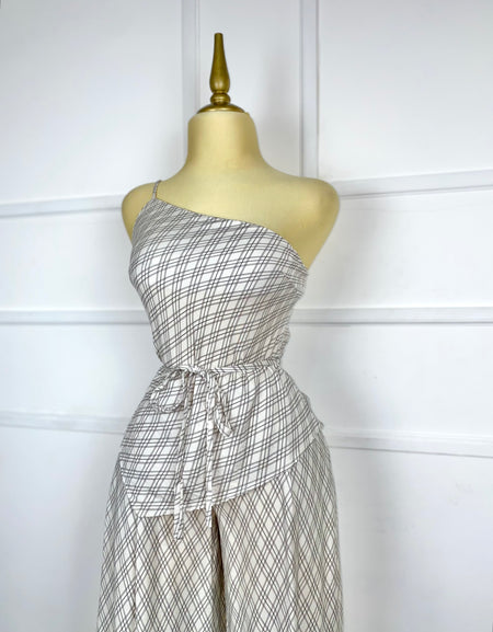 Set asimétrico con estampado